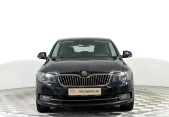 Подержанный автомобиль Skoda Superb Liftback 2013 года (2 фото)