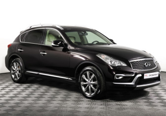 Подержанный автомобиль Infiniti QX50 2016 года (3 фото)