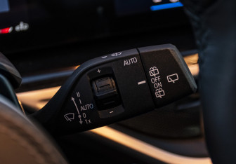Подержанный автомобиль BMW X5 2023 года (28 фото)