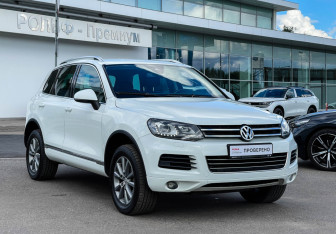 Подержанный автомобиль Volkswagen Touareg 2014 года (2 фото)