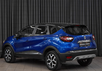Подержанный автомобиль Renault Kaptur 2020 года (7 фото)