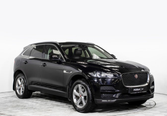 Подержанный автомобиль Jaguar F-Pace 2017 года (3 фото)