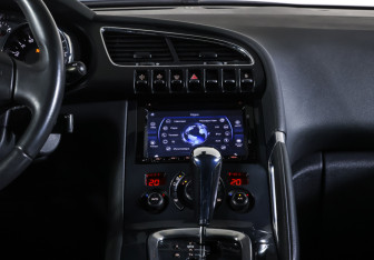Подержанный автомобиль Peugeot 3008 2012 года (13 фото)