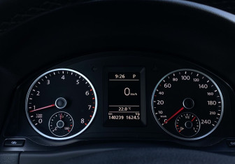 Подержанный автомобиль Volkswagen Tiguan 2010 года (22 фото)