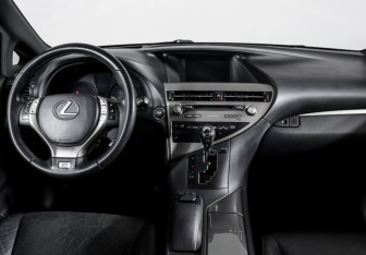 Подержанный автомобиль Lexus RX 2012 года (12 фото)
