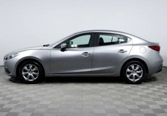 Подержанный автомобиль Mazda 3 Sedan 2014 года (3 фото)