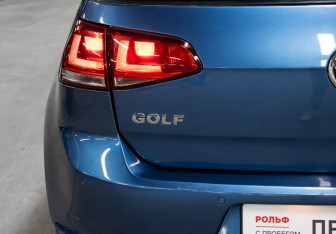 Подержанный автомобиль Volkswagen Golf Hatchback 2013 года (20 фото)