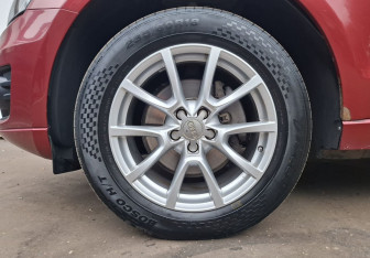 Подержанный автомобиль Audi Q5 2010 года (9 фото)