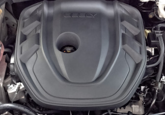 Подержанный автомобиль Geely Monjaro 2023 года (9 фото)