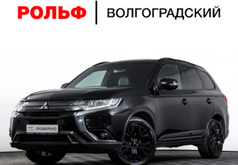 Подержанный автомобиль Mitsubishi Outlander 2021 года (22 фото)