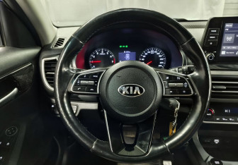 Подержанный автомобиль Kia Seltos 2020 года (12 фото)