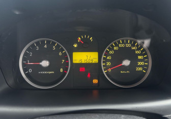 Подержанный автомобиль Hyundai Getz 2007 года (15 фото)