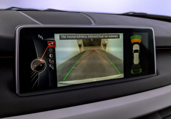 Подержанный автомобиль BMW X5 2015 года (29 фото)