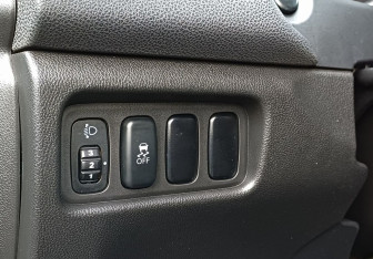 Подержанный автомобиль Mitsubishi ASX 2012 года (17 фото)