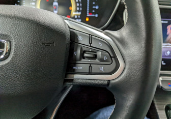 Подержанный автомобиль Geely Atlas Pro 2023 года (30 фото)