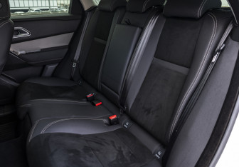 Подержанный автомобиль Land Rover Range Rover Velar 2019 года (17 фото)