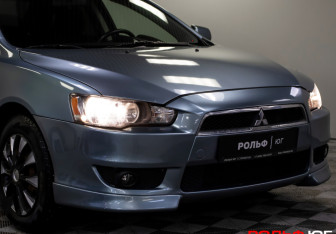 Подержанный автомобиль Mitsubishi Lancer Sedan 2007 года (20 фото)