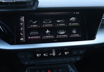 Подержанный автомобиль Audi A3 Sedan 2021 года (17 фото)