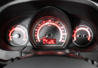 Подержанный автомобиль Kia Ceed Hatchback 2011 года (12 фото)