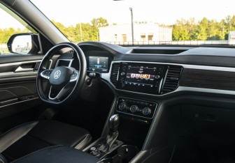 Подержанный автомобиль Volkswagen Teramont 2021 года (14 фото)