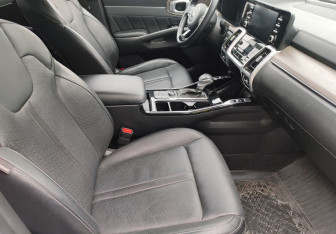 Подержанный автомобиль Kia Sorento 2020 года (9 фото)