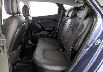 Подержанный автомобиль Hyundai ix35 2013 года (18 фото)