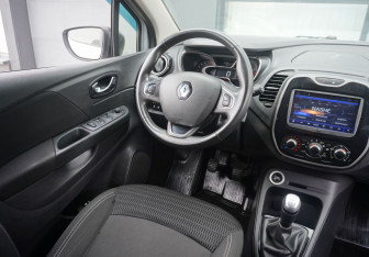 Подержанный автомобиль Renault Kaptur 2019 года (13 фото)