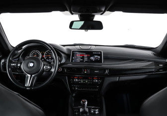 Подержанный автомобиль BMW X6 M 2018 года (13 фото)