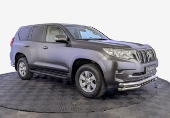 Подержанный автомобиль Toyota Land Cruiser Prado 2021 года (3 фото)
