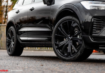 Новый Volvo XC60 2025 (18 фото)