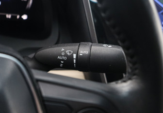 Подержанный автомобиль Toyota Camry Sedan 2022 года (23 фото)