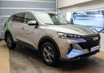 Подержанный автомобиль Haval F7 2022 года (3 фото)