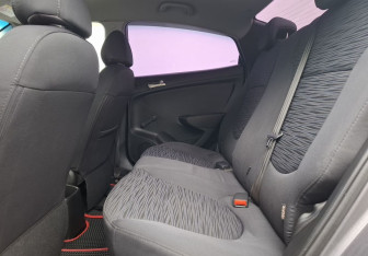 Подержанный автомобиль Hyundai Solaris Sedan 2015 года (11 фото)