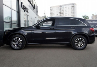 Подержанный автомобиль Mercedes-Benz GLC Coupe 2017 года (8 фото)