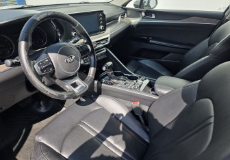 Подержанный автомобиль Kia K5 2020 года (9 фото)