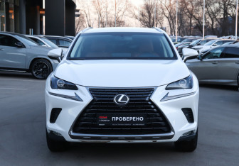 Подержанный автомобиль Lexus NX 2017 года (2 фото)