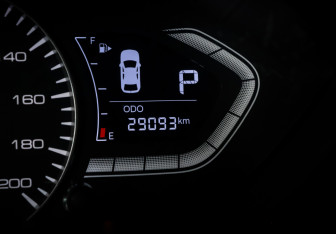 Подержанный автомобиль Changan Alsvin 2023 года (11 фото)