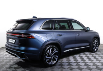 Подержанный автомобиль Geely Monjaro 2023 года (5 фото)