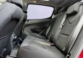 Подержанный автомобиль Peugeot 308 Hatchback 2009 года (11 фото)