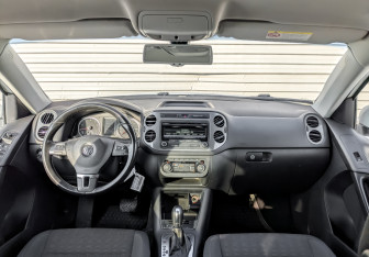 Подержанный автомобиль Volkswagen Tiguan 2012 года (14 фото)