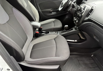 Подержанный автомобиль Renault Kaptur 2021 года (9 фото)