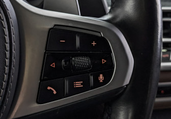 Подержанный автомобиль BMW X6 2020 года (30 фото)
