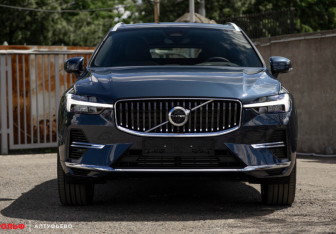 Новый Volvo XC60 2025 (4 фото)