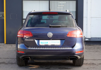 Подержанный автомобиль Volkswagen Touareg 2013 года (6 фото)