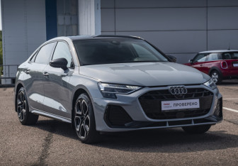 Подержанный автомобиль Audi A3 Sedan 2025 года (5 фото)