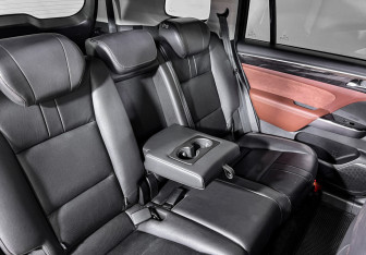 Подержанный автомобиль GAC GS8 2020 года (13 фото)