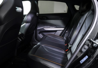 Подержанный автомобиль Changan UNI-V 2024 года (11 фото)