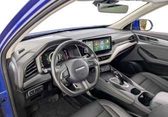 Подержанный автомобиль Haval F7 2024 года (16 фото)