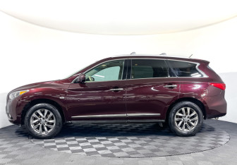 Подержанный автомобиль Infiniti JX 2013 года (8 фото)