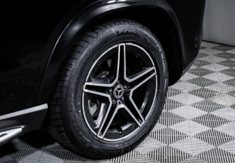 Подержанный автомобиль Mercedes-Benz GLE 2019 года (15 фото)